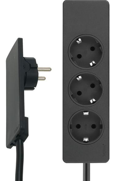 Фото товара: EVOLINE Plug, удлинитель с плоской вилкой и тройной розеткой, кабель 1,5 м, черный