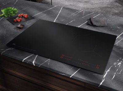 Детальное фото товара: AEG V84IIB30IB индукционная поверхность