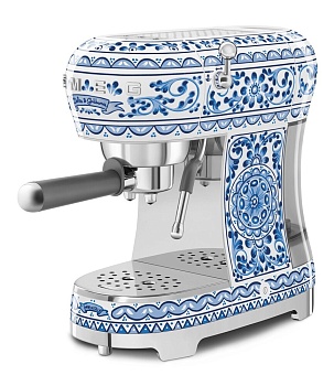 Фото товара: Smeg ECF02DGBEU