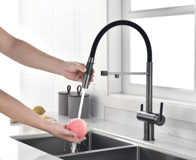 Детальное фото товара: Paulmark GRAVITY, смеситель, вороненая сталь, черный шланг