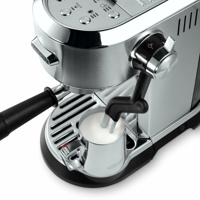 Детальное фото товара: DeLonghi EC950.M