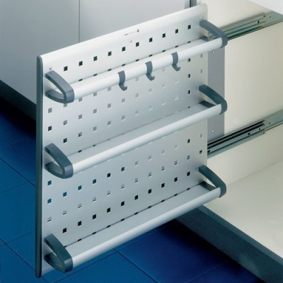 Hailo Vario выдвижная система в шкаф с распашной дверью от 150 мм Фото товара: Hailo Vario выдвижная система в шкаф с распашной дверью от 150 мм