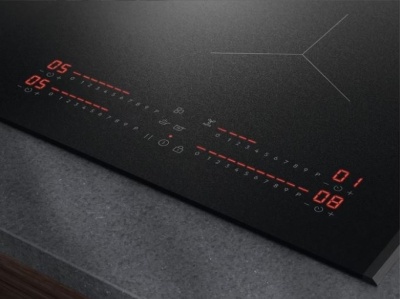 Детальное фото товара: AEG NII84B30AZ индукционная поверхность