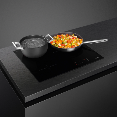 Детальное фото товара: Smeg SE263TD1 стеклокерамическая поверхность