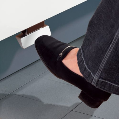 Детальное фото товара: Hailo педаль для ножного открывания распашной двери