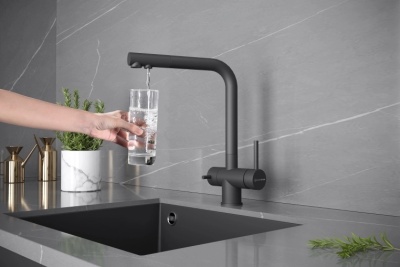 Детальное фото товара: KUCHENSTERN FOKUS-F, смеситель, нержавеющая сталь, черный