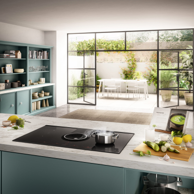 Детальное фото товара: ELICA NIKOLATESLA HP BL/A/83 индукционная поверхность